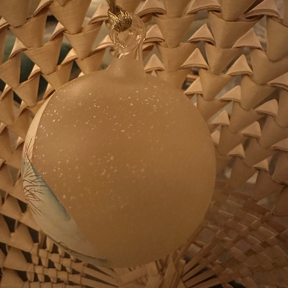 Exquisite Handpainted Glass Ornament Snow Scene BRONNER'S CHRISTmas WONDERLAND - Picture 10 of 16